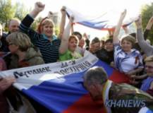 В Донецке сепаратисты пытались сорвать митинг к дню победы.
